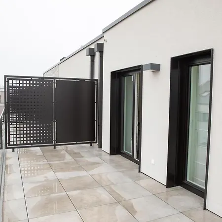 En Bedrooms At Reckenthal House By Rentaroo Alloggio in famiglia *