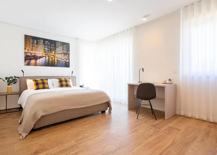 En Bedrooms At Reckenthal House By Rentaroo * Lussemburgo