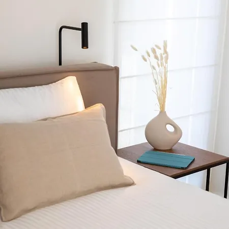 En Bedrooms At Reckenthal House By Rentaroo