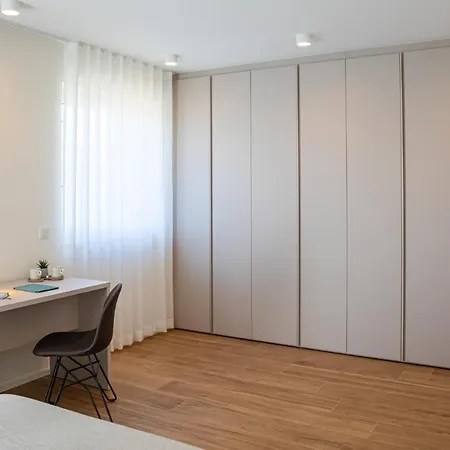 En Bedrooms At Reckenthal House By Rentaroo Séjour chez l'habitant *