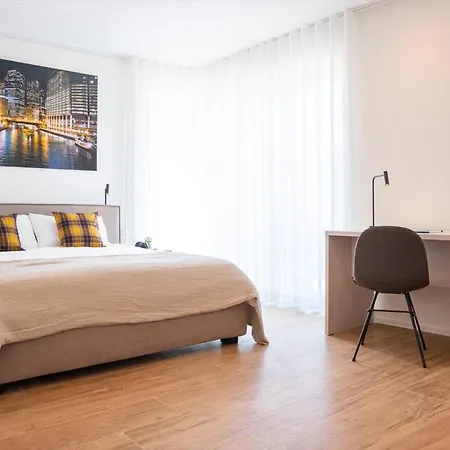 En Bedrooms At Reckenthal House By Rentaroo Séjour chez l'habitant Luxembourg