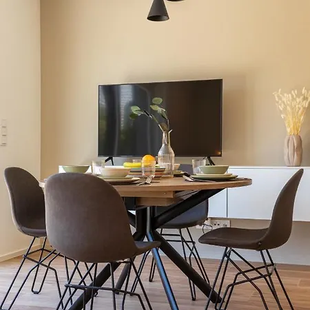 En Bedrooms At Reckenthal House By Rentaroo Kwatera prywatna *