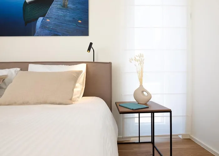 En Bedrooms At Reckenthal House By Rentaroo Séjour chez l'habitant Luxembourg