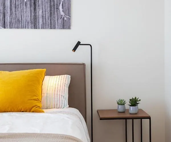 En Bedrooms At Reckenthal House By Rentaroo Kwatera prywatna *