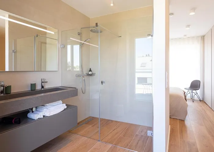 En Bedrooms At Reckenthal House By Rentaroo *