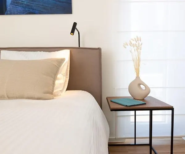 En Bedrooms At Reckenthal House By Rentaroo Rum i privatbostad