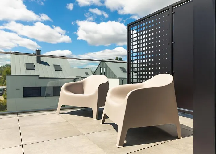 Kwatera prywatna En Bedrooms At Reckenthal House By Rentaroo *