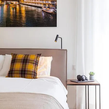 En Bedrooms At Reckenthal House By Rentaroo